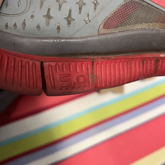 MEN’S 10.5 NIKE FREE RUN 5.0 SHOES - Picture 12 of 12